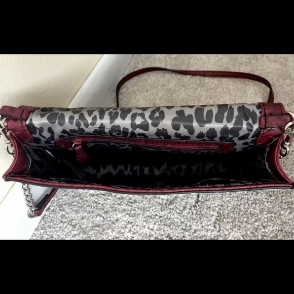 Dana Buchman Red-Burgundy Shoulder/Crossbody Purse - Picture 5 of 7